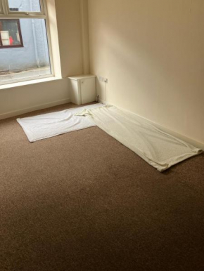 3 BEDS - Leisure & families - Sleeps 8 - Parking
